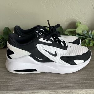Nike Air Max Bolt Women’s Sneakers Size 8.5 Black White Athletic Shoes